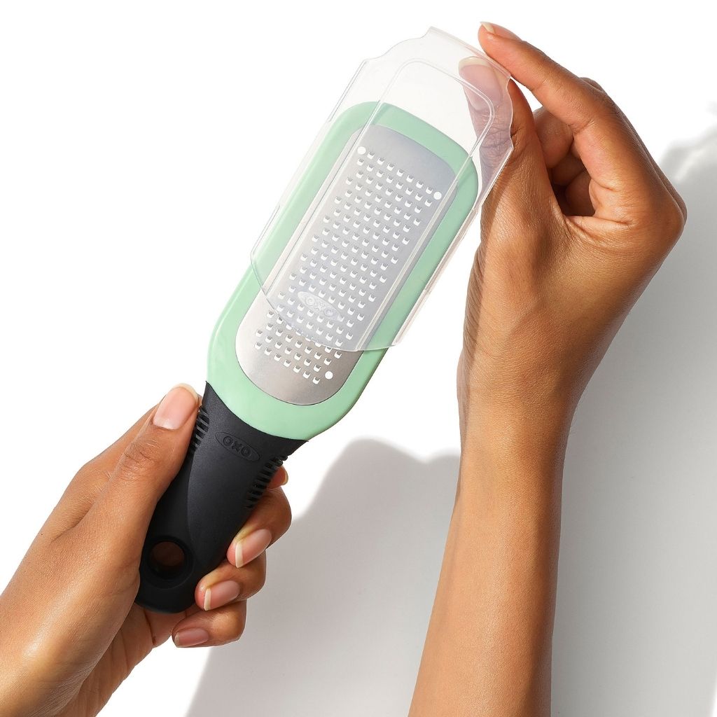 OXO Etched Ginger & Garlic Grater - Image 3